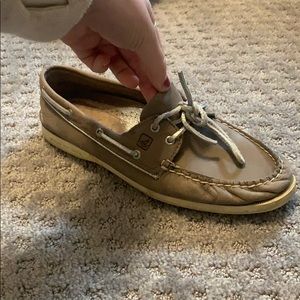 Gray and silver women’s Sperry boat shoes